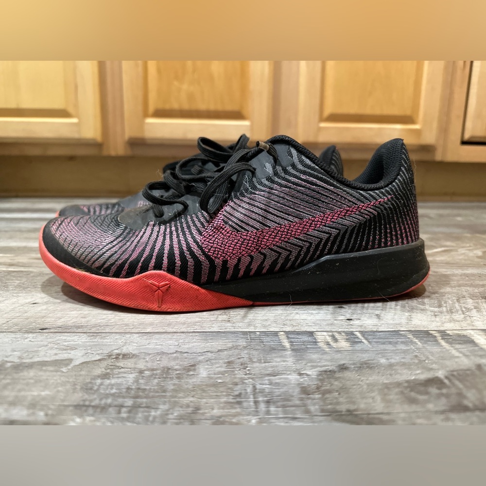 Kobe Bryant sneakers lightly used